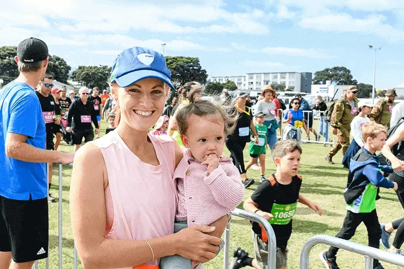 MAS-Member-Marie-Carkeek-and-her-daughter-at-Round-the-Bays